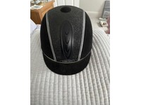 Horse riding hat for Sale | Gumtree